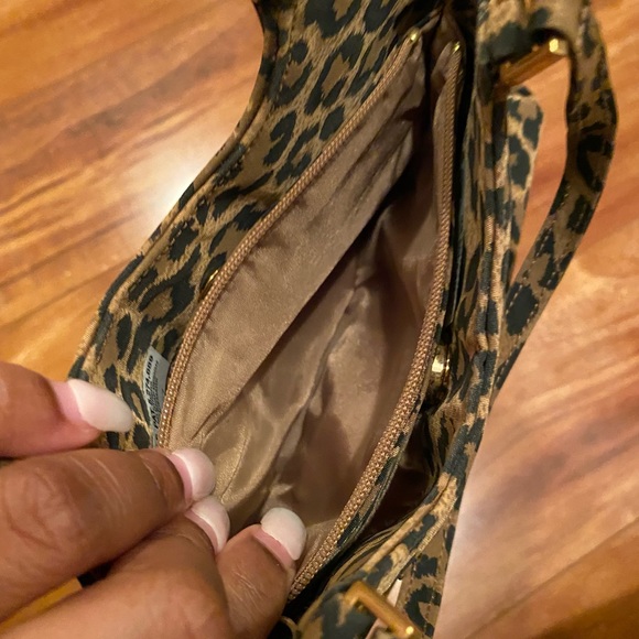 Cheetah Print Mini Shoulder Bag - Picture 3 of 4